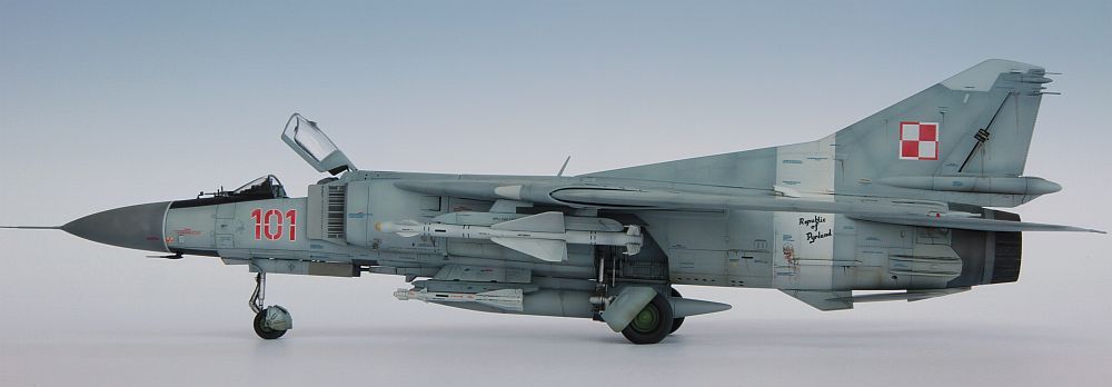MiG-23MF48004_zps62152380.jpg