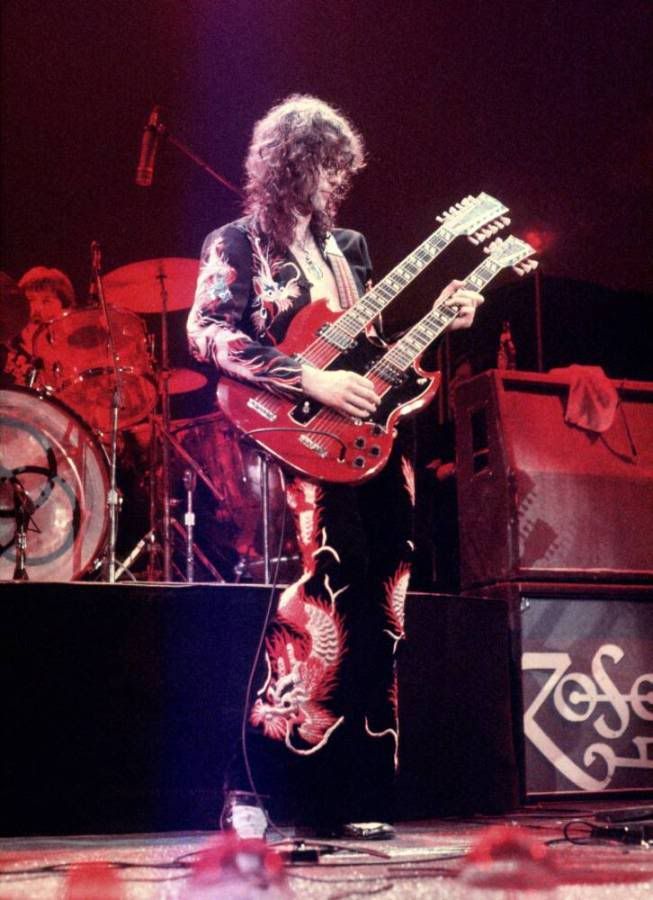 Jimmy Page ドラゴンスーツ（黒）ジミーペイジLED ZEPPELIN - ギター