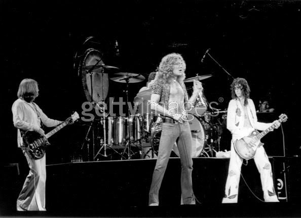 Los Angeles,CA-The Forum- June 22, 1977 - Photos - Led
