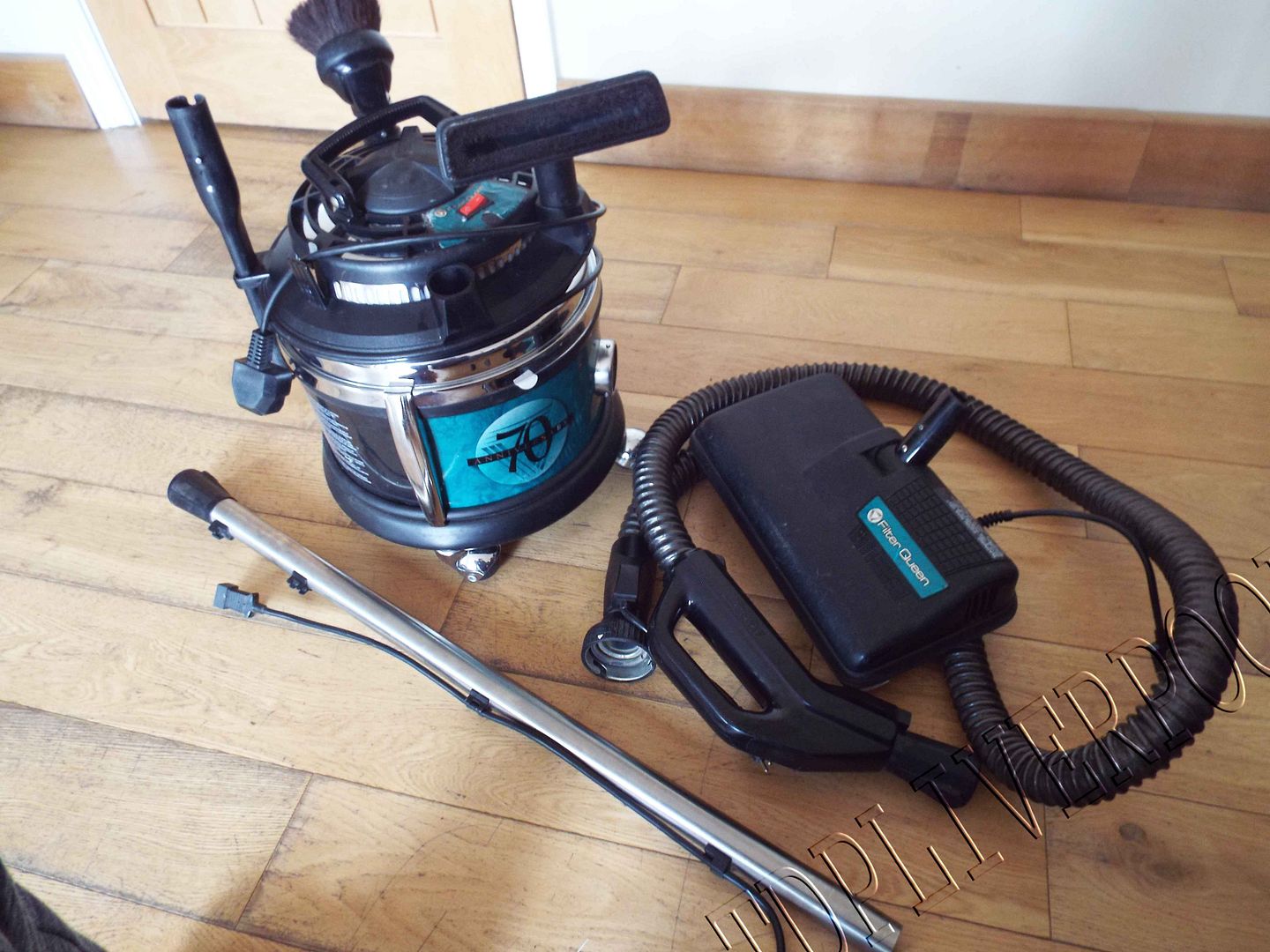 MAJESTIC FILTER QUEEN 70th Anniversary VACUUM CLEANER ALLERGY HOOVER