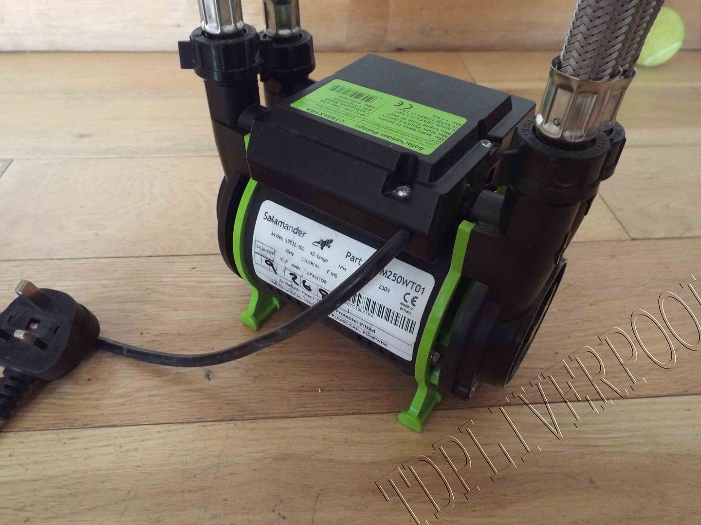 Salamander CT50 Xtra 1.5 bar twin impeller positive shower pump (CT50