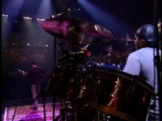 PDVD 001 28 - Dave Matthews Band: Listener Supported (2000) [DVD9]