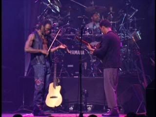 PDVD 006 22 - Dave Matthews Band: Listener Supported (2000) [DVD9]