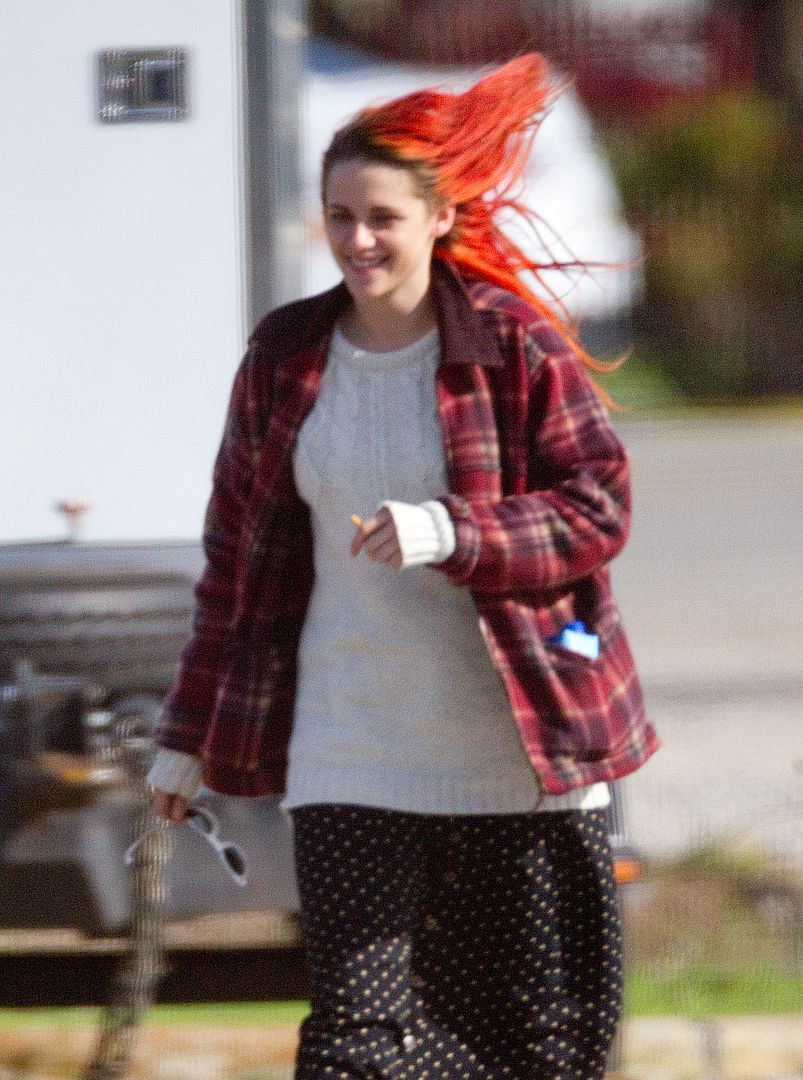 photo KSTEWARTFANS041514-227.jpg