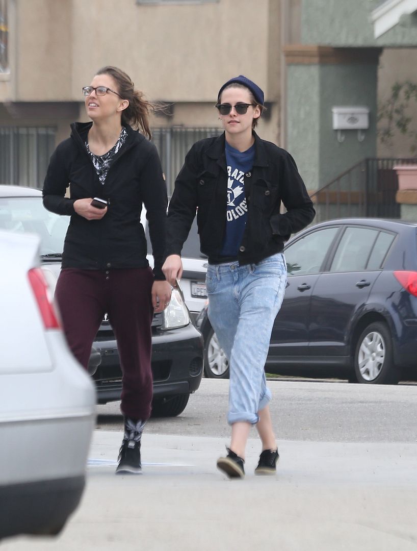 photo 150120KSTEWARTFANS3.jpg