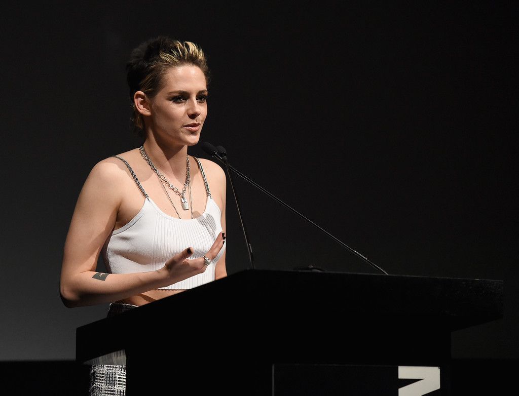 photo KristenStewartMuseumModernArtFilmBenefitWf4RZMPbWaQx.jpeg