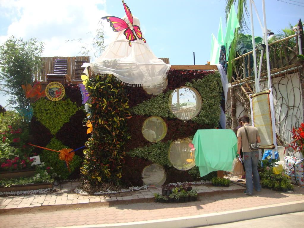 BAY, LA LAGUNA